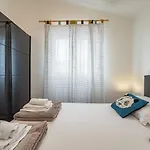 Sea Flower Beachfront * Sevid