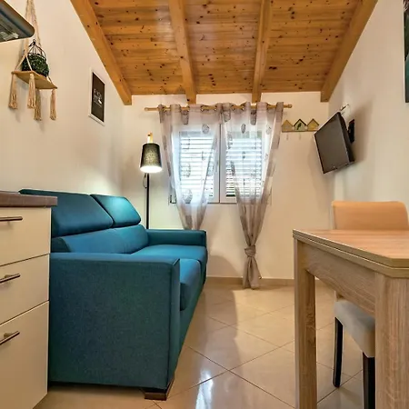 Sea Flower Beachfront Villa *