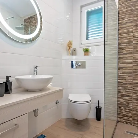 Villa Sea Flower Beachfront Sevid
