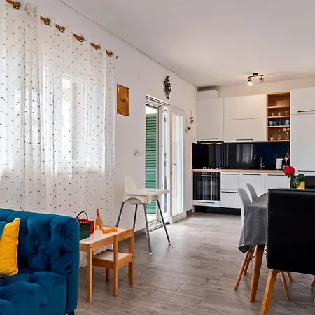 Villa Sea Flower Beachfront *