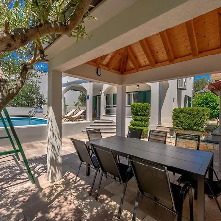 Sea Flower Beachfront Villa Sevid