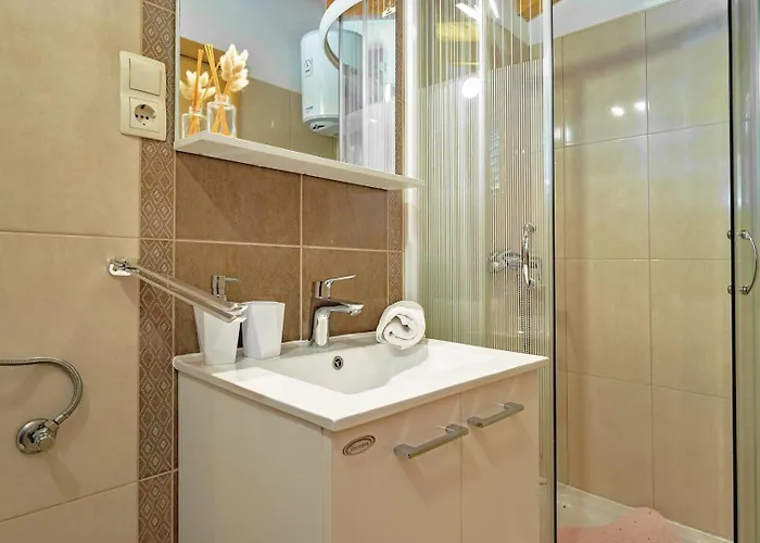 Sea Flower Beachfront וילה סביד