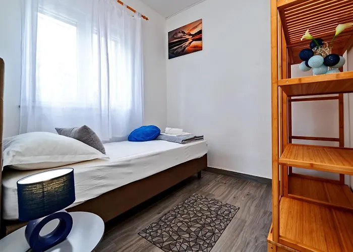 Sea Flower Beachfront וילה סביד