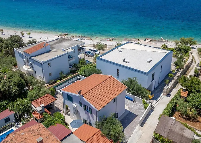 Sea Flower Beachfront *