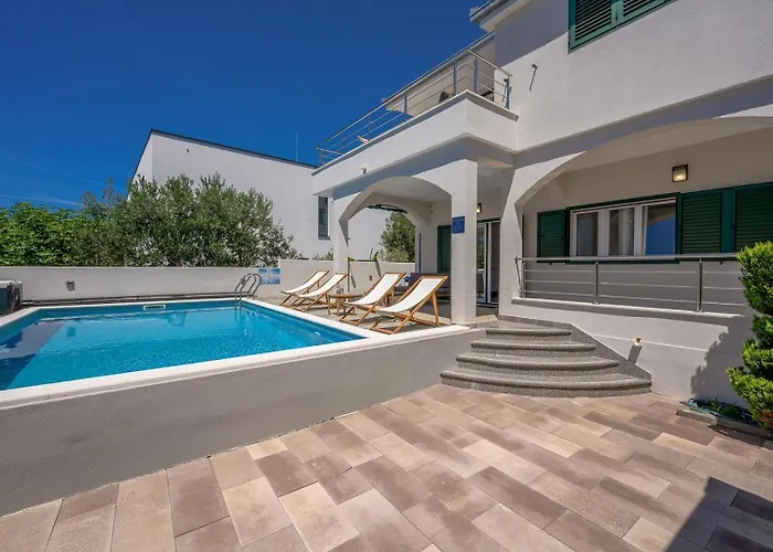 Sea Flower Beachfront